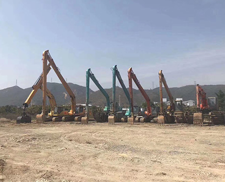 �����ھ������