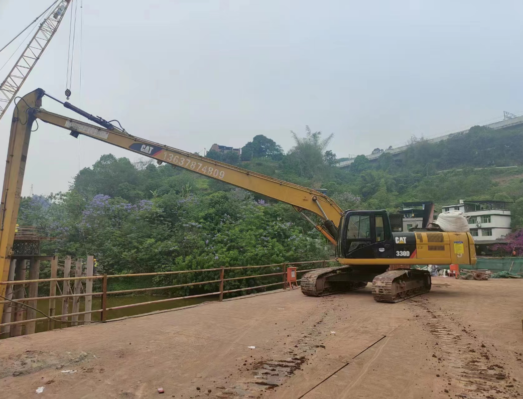 �����ھ������